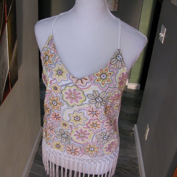 NWOT XOXO Boho Embroidered Floral Fringe Bottom Crossback Tank Size Large - Picture 2 of 9